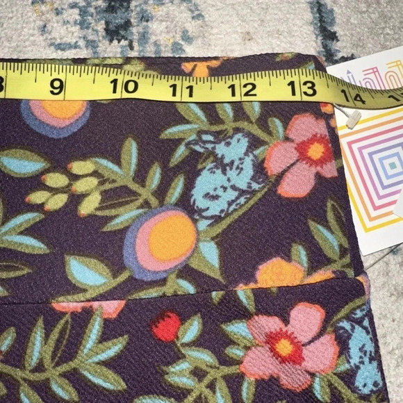 LuLaRoe Cassie Pencil Skirt Purple Floral Polka Dots Size Small S - Picture 8 of 9